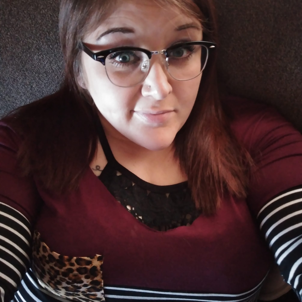 Meet your Posher, Kayla